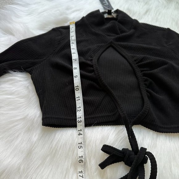 Lulus Shrug Topper Cropped Black Ribbed Turtleneck Open Tie Front SMALL NWT - Picture 5 of 8